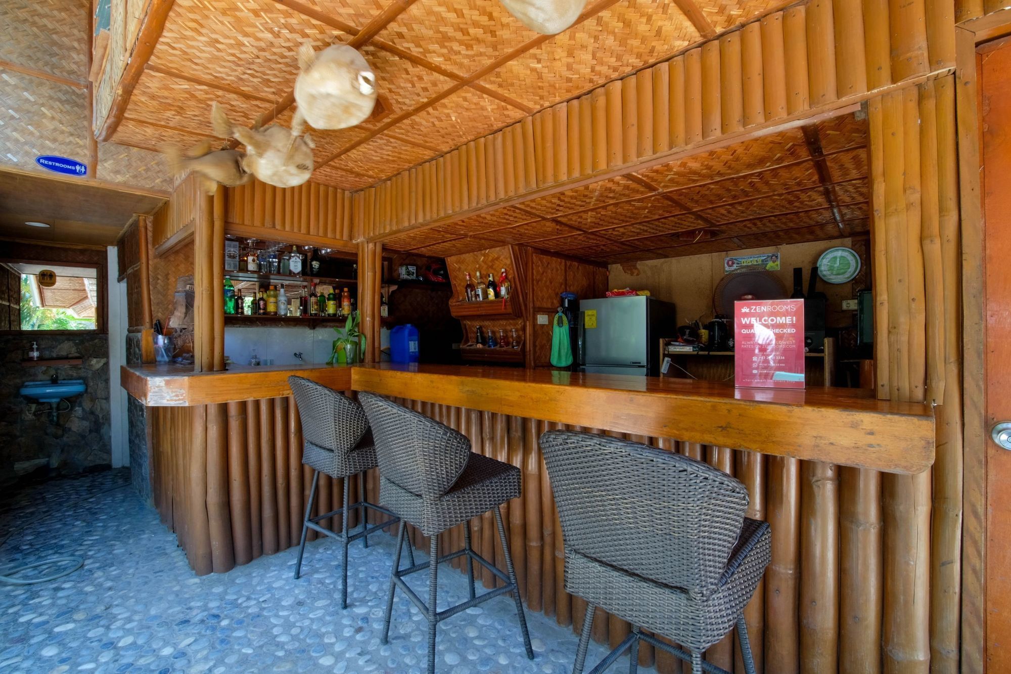 Zen Rooms White Beach Puerto Galera Bagian luar foto